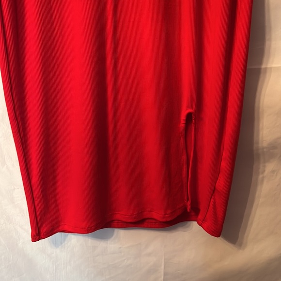 Red Short Sleeve Dress Size L - Picture 4 of 6